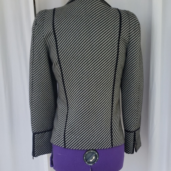 Chico’s Black/White Tweed Retro Jacket Coat - Picture 3 of 5